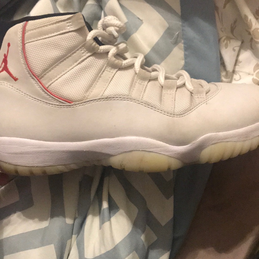 Air Jordan 11 Retro Platinum Tint